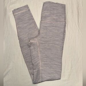 Lululemon grey/white wunder under size 4